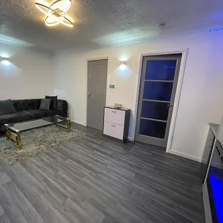Newly Refurbished Modern 2 Bedroom Flat Trimley Heath Exterior photo